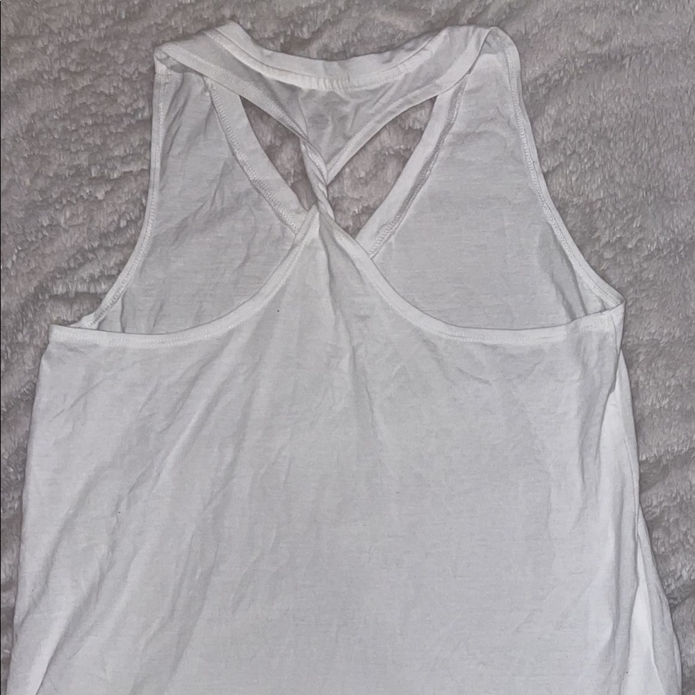 Women’s tank top.